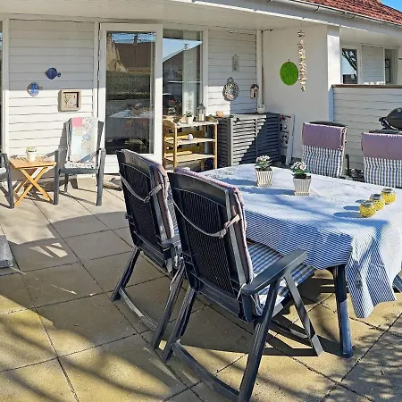 4 Person In Aeroskobing-by Traum * Ærøskøbing